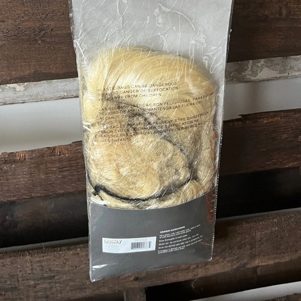 NEW! PONY EXPRESS CREATIONS Blonde Babe Wig